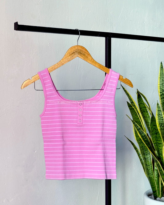 Crop top de rayas sin mangas con ojal