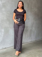 Pantalón Recto color Negro con cuerina