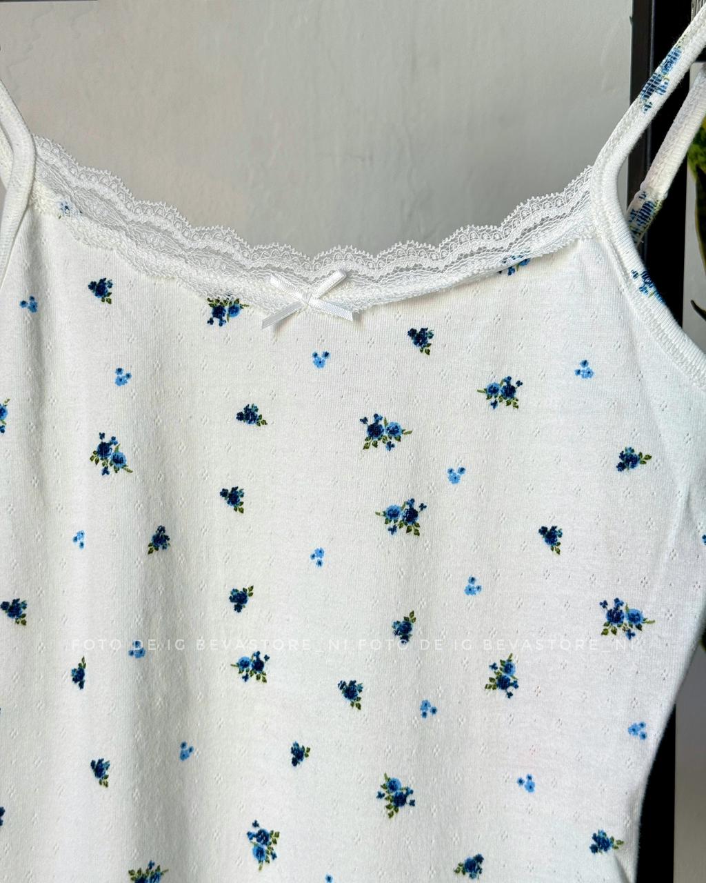 Top blanco con diseños