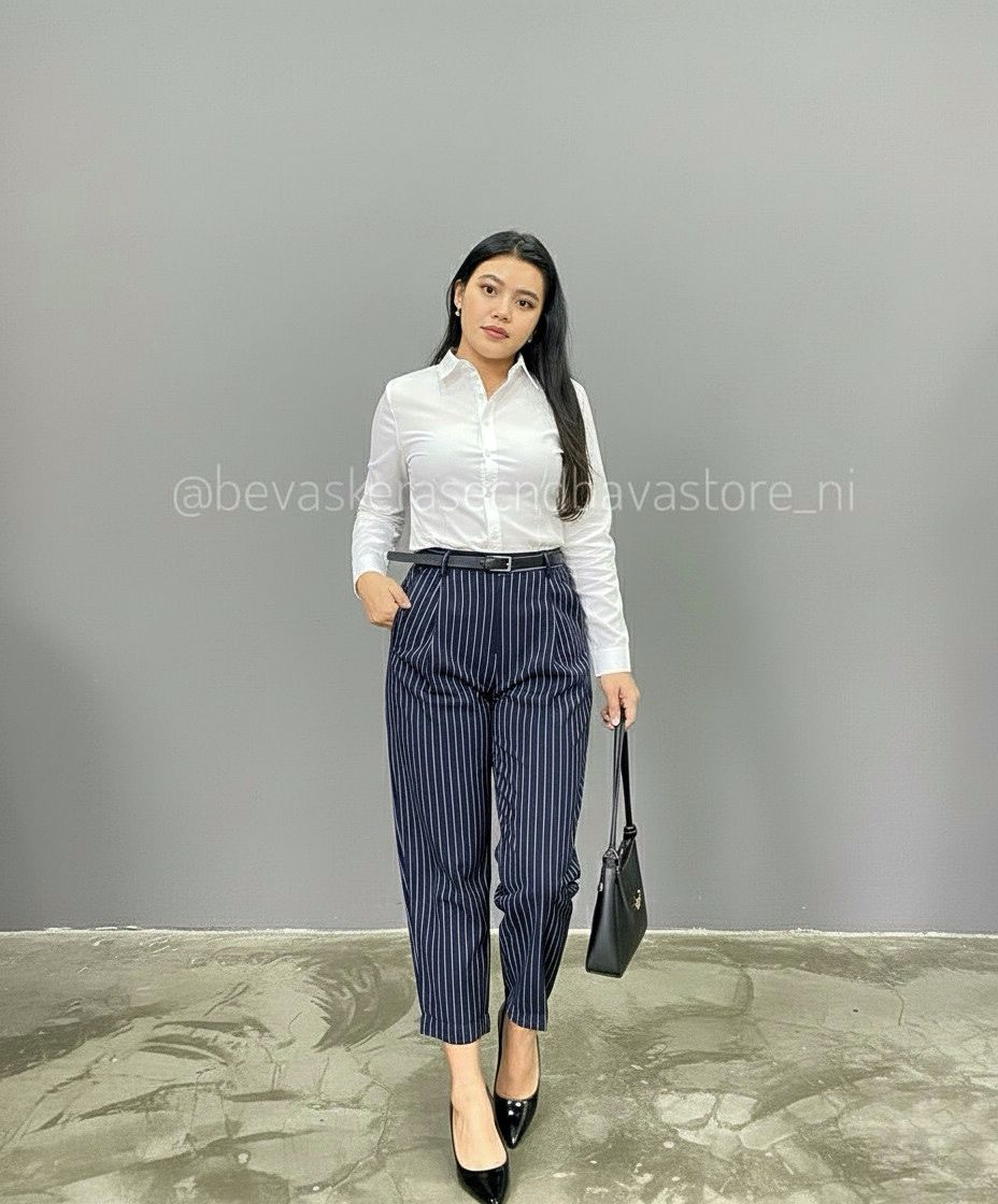 Pantalón de vestir de rayas con cinturón