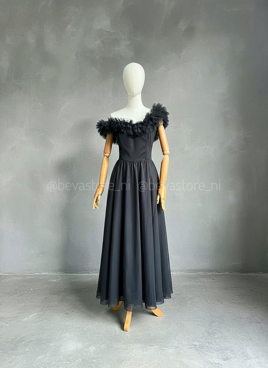 Vestido negro City Studio
