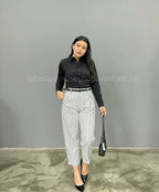 Pantalón de vestir de rayas con cinturón