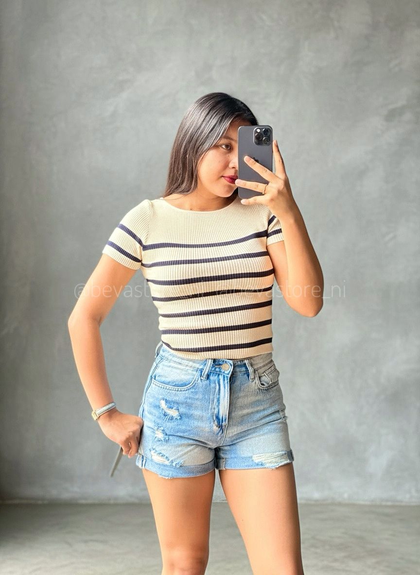 Short Jeans Con Dobladillo