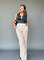 Pantalón recto con detalle de bóxer