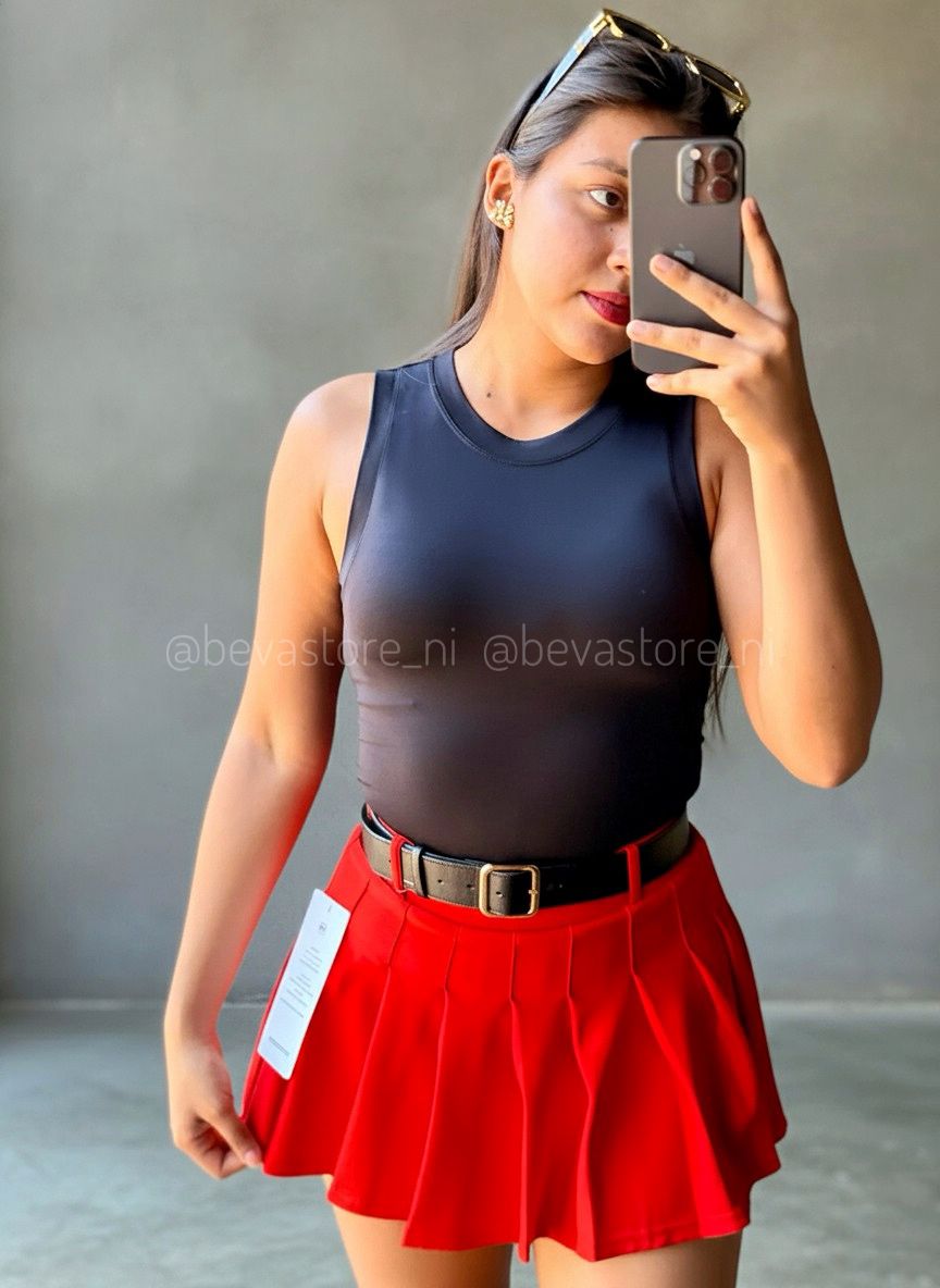 Falda Short Plisada con Faja