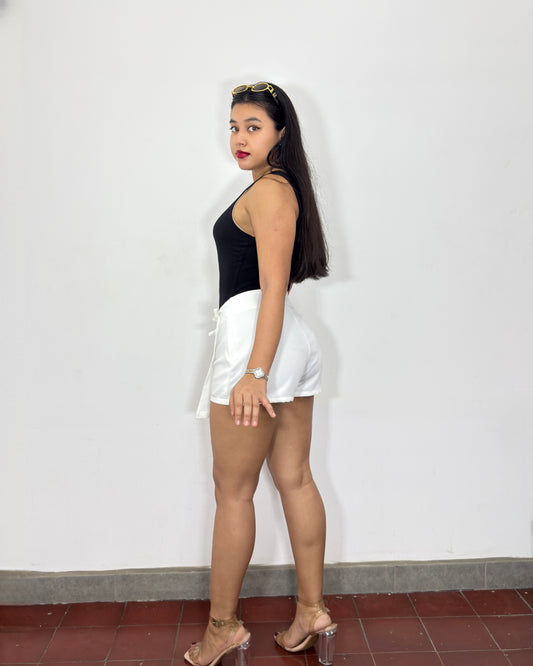 Falda short blanca
