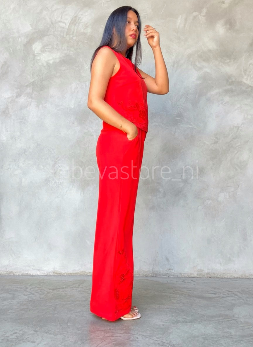 Conjunto bordado rojo