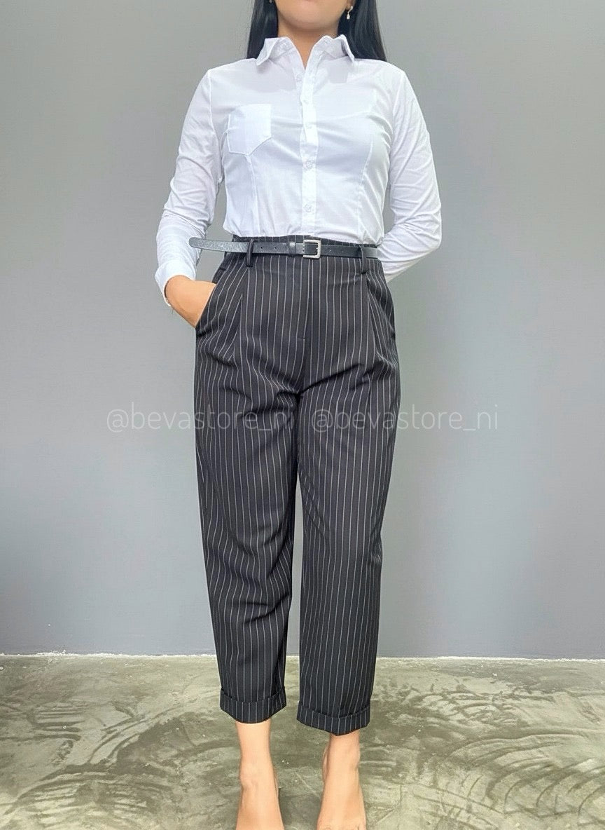 Pantalón de vestir de rayas con cinturón