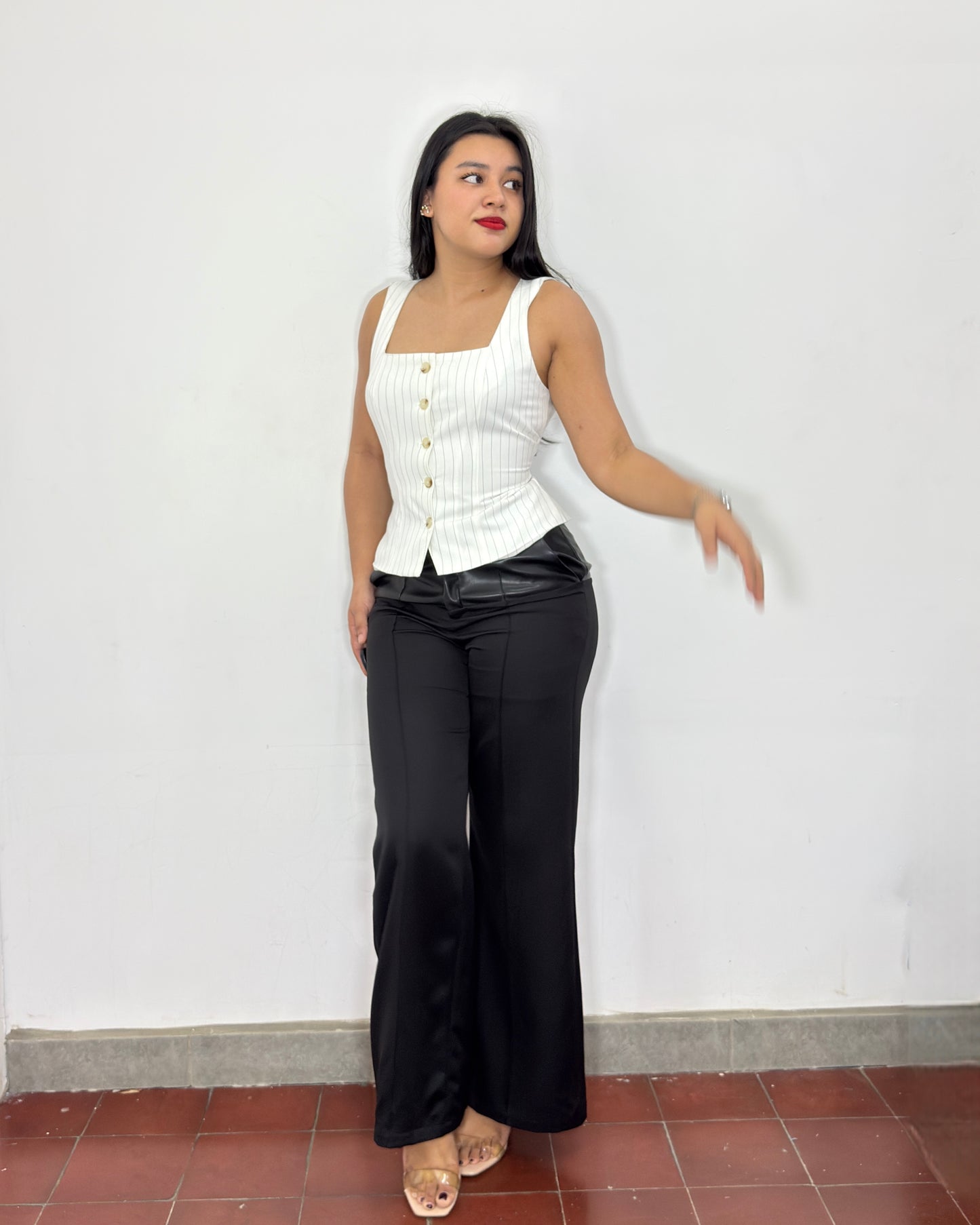 Pantalón Dulce Negro con cuerina