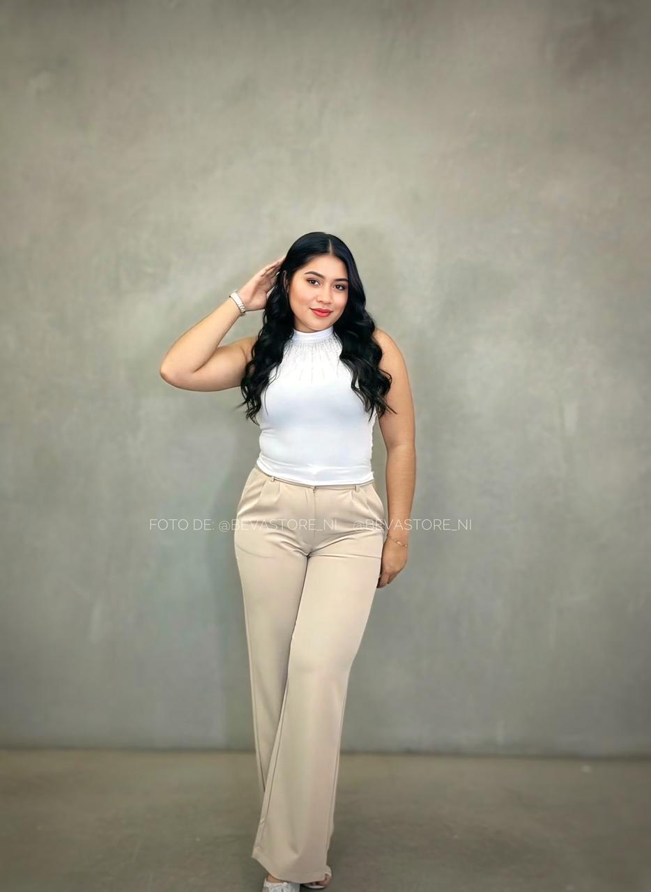 Top cuello de tortuga con perlitas