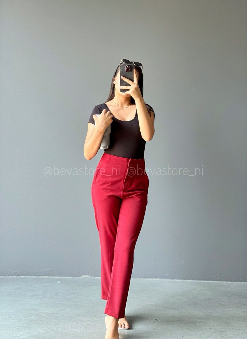 Pantalón de vestir recto rojo