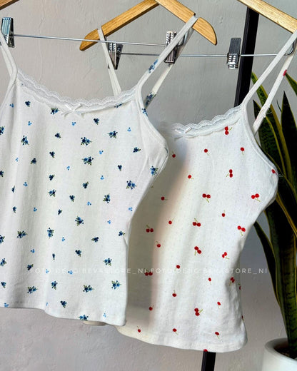 Top blanco con diseños