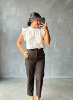 Blusa abotonada con volantes