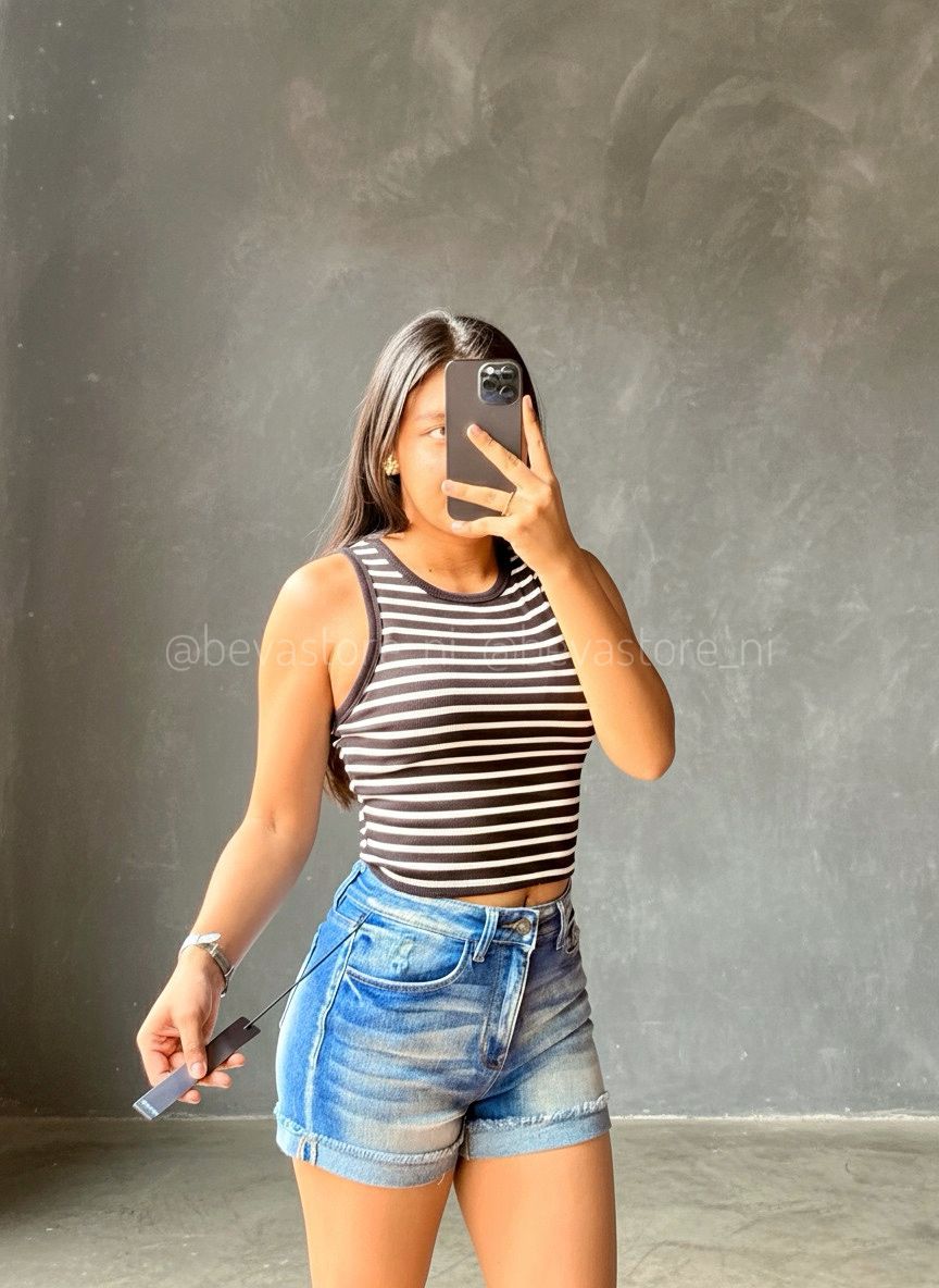 Short Jeans Con Dobladillo