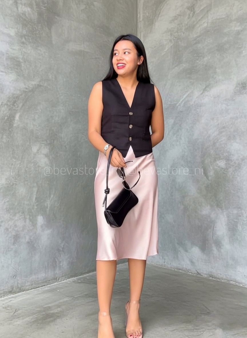 Falda midi satinada perla