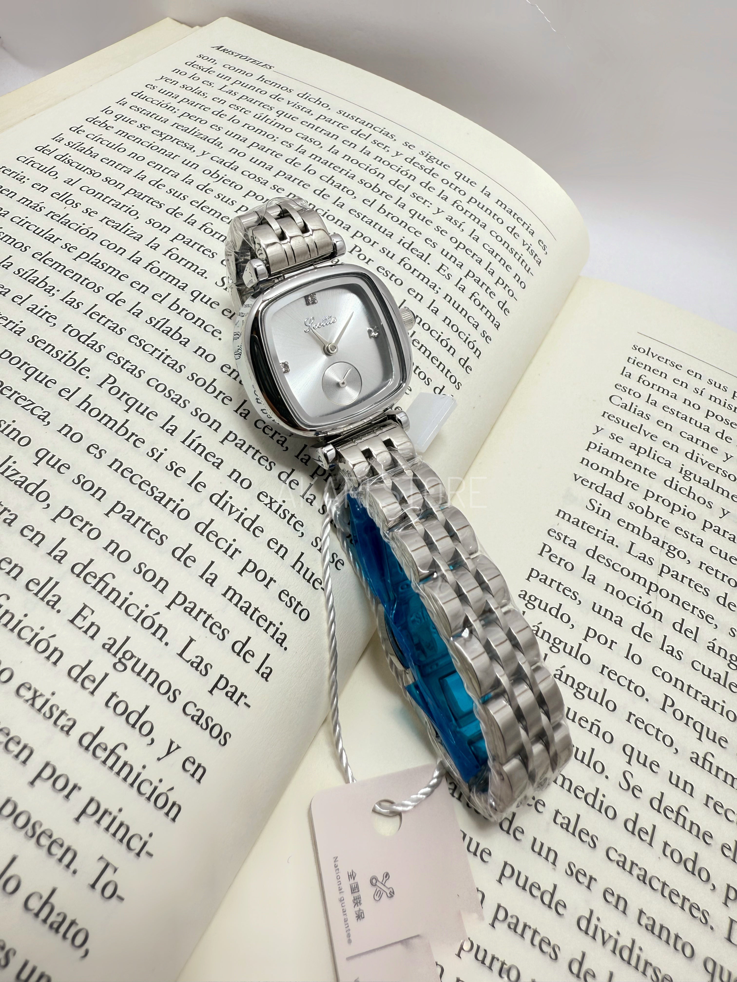 Reloj de Mujer Cuadrado con dial blanco