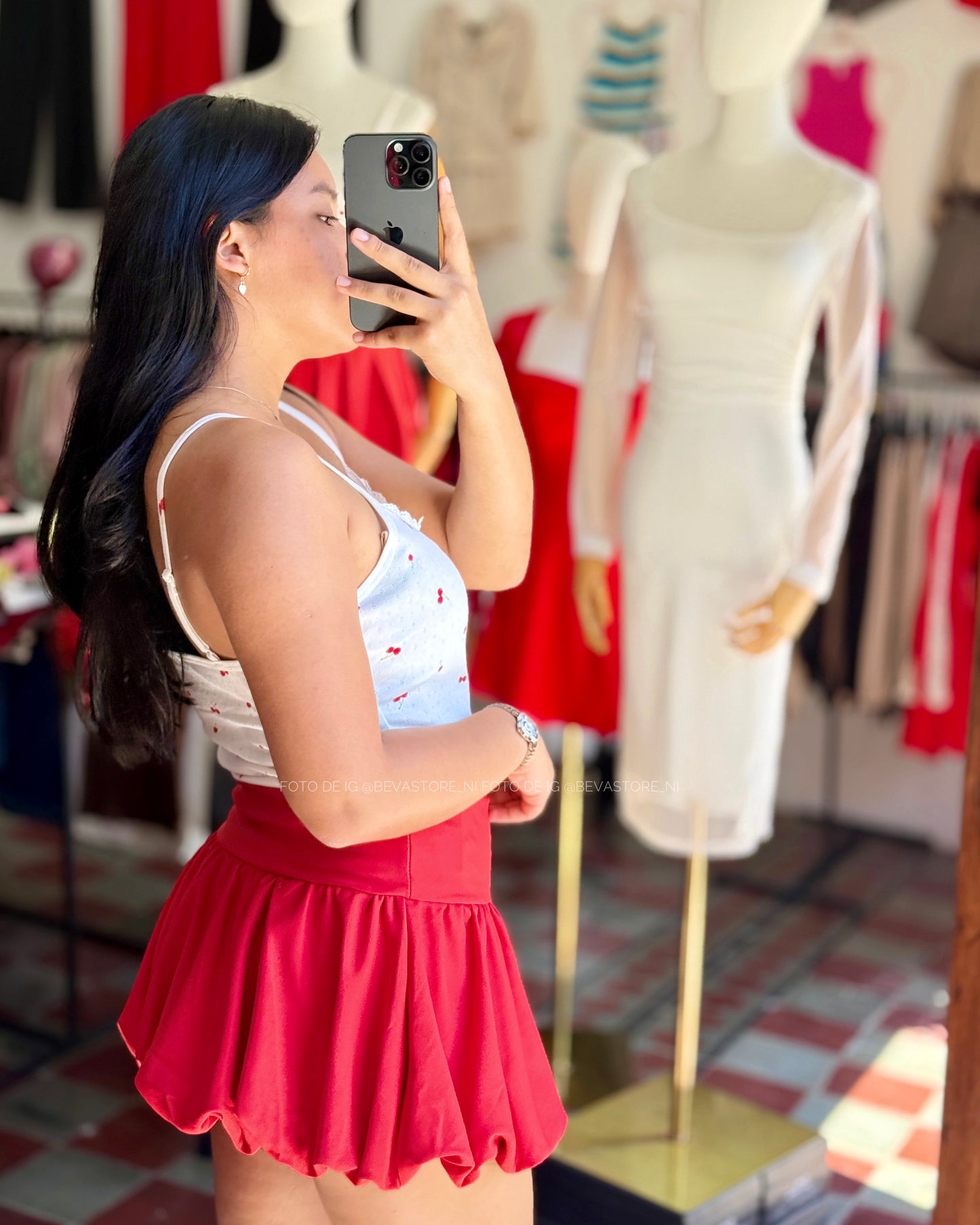 Top blanco con diseños