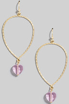 Aretes dorados con colgante de corazón