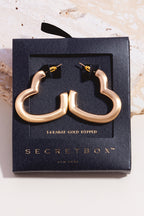 Aretes Dorados con forma de Corazón