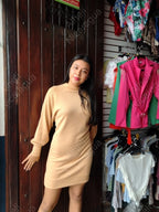 Vestido corto manga larga