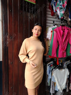 Vestido corto manga larga