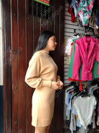 Vestido corto manga larga