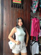 Top cuello de tortuga con perlitas