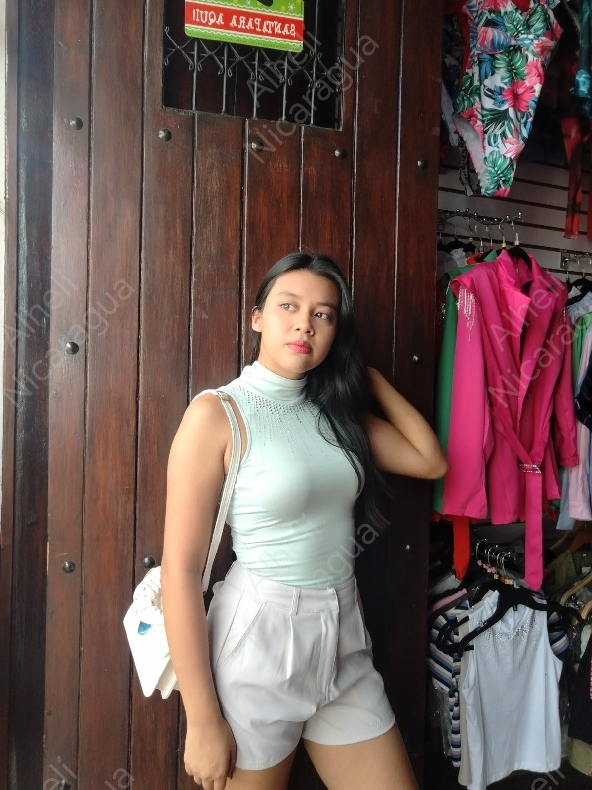 Top cuello de tortuga con perlitas