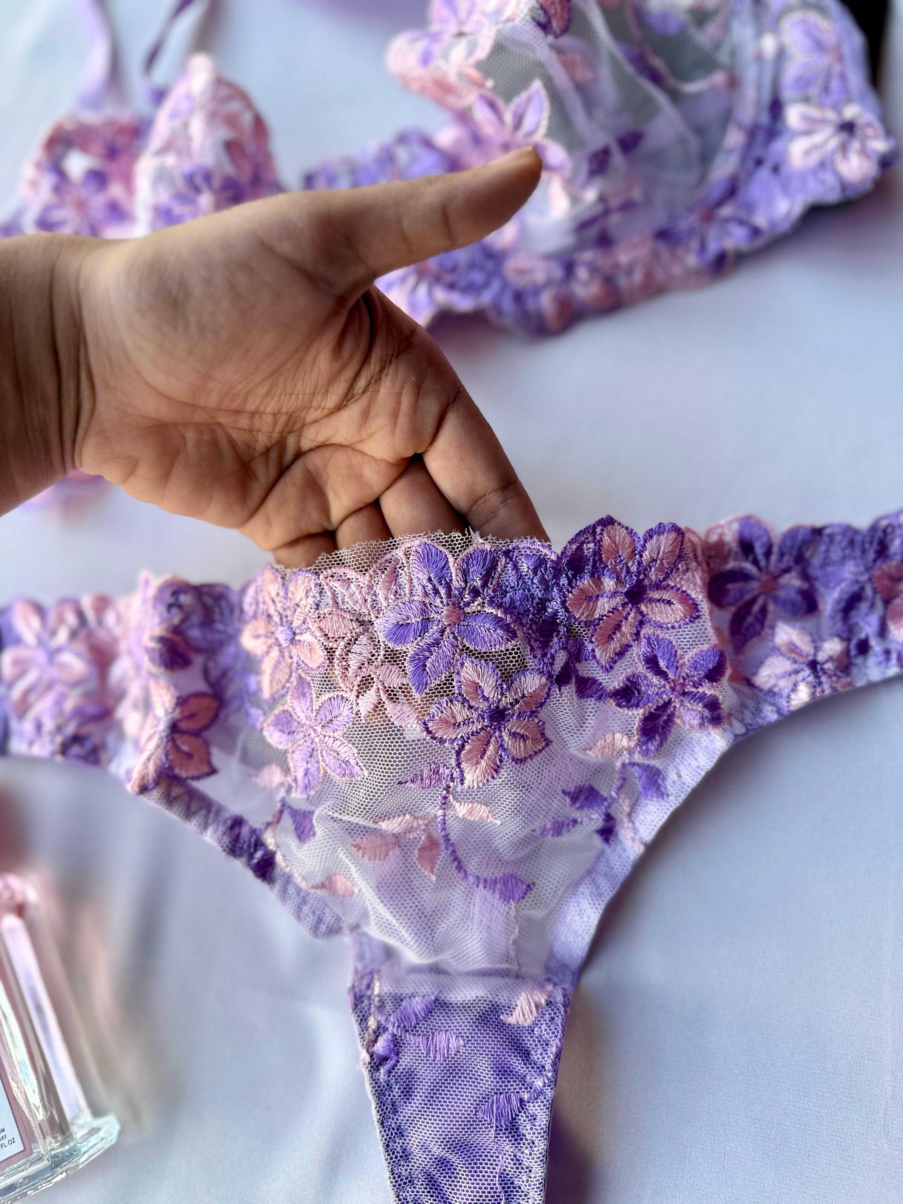 Lencería con bordado floral romántica 2 piezas