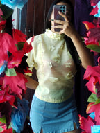Blusa con flores 3D