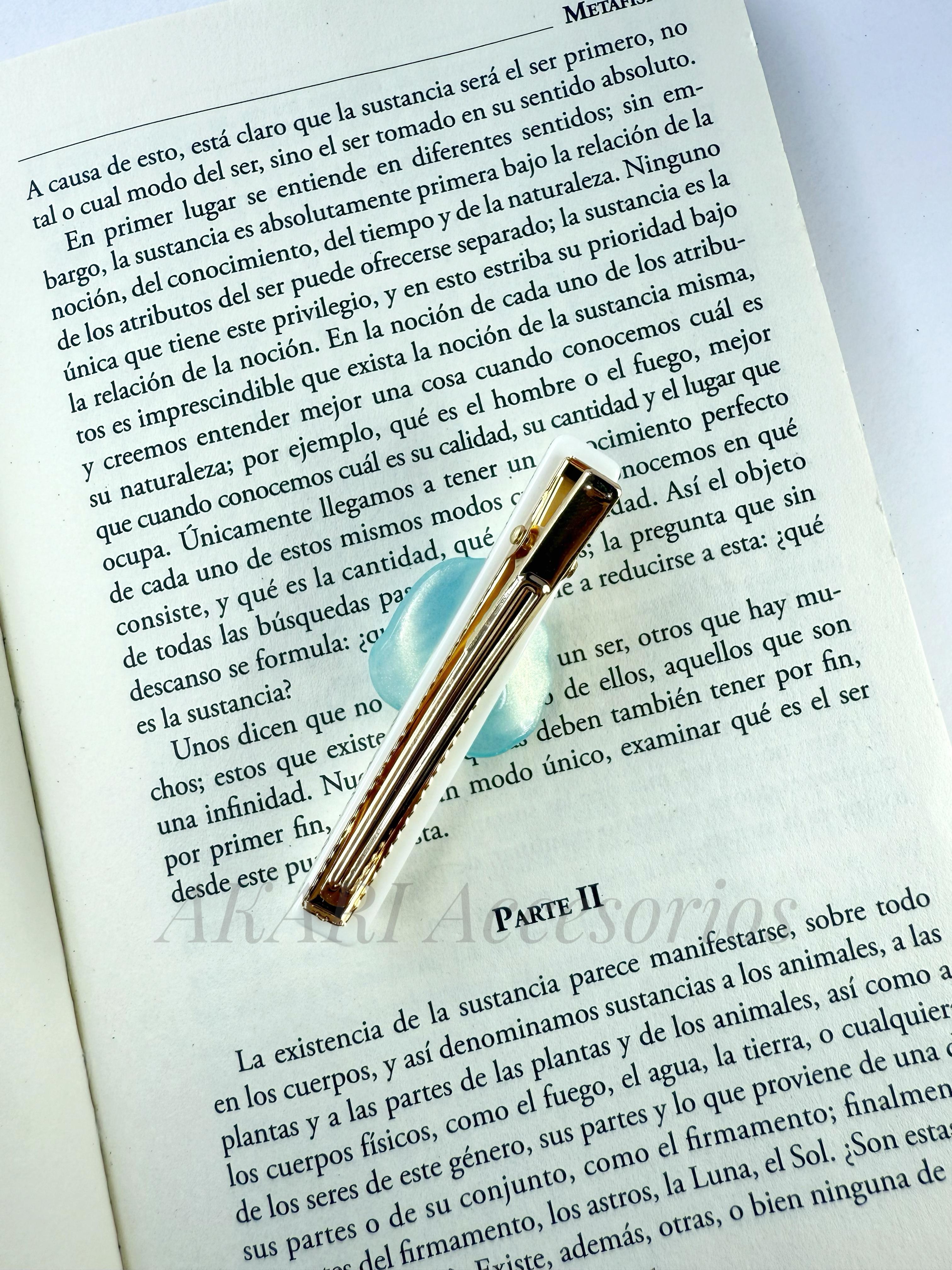 Broche de cabello azul de formas