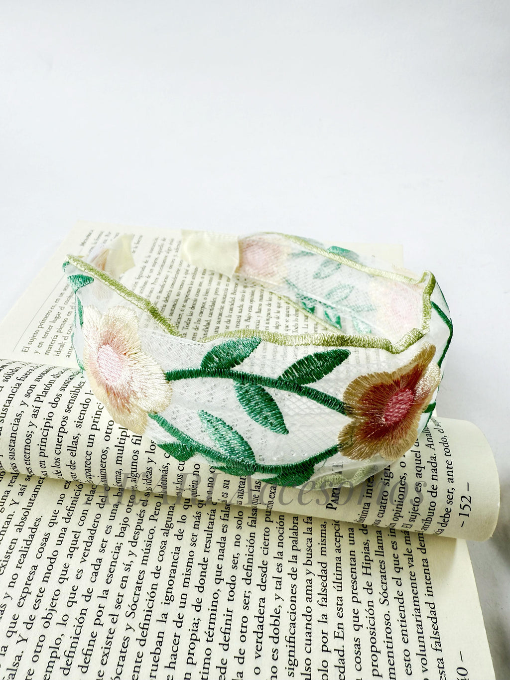 Diadema con estampado floral