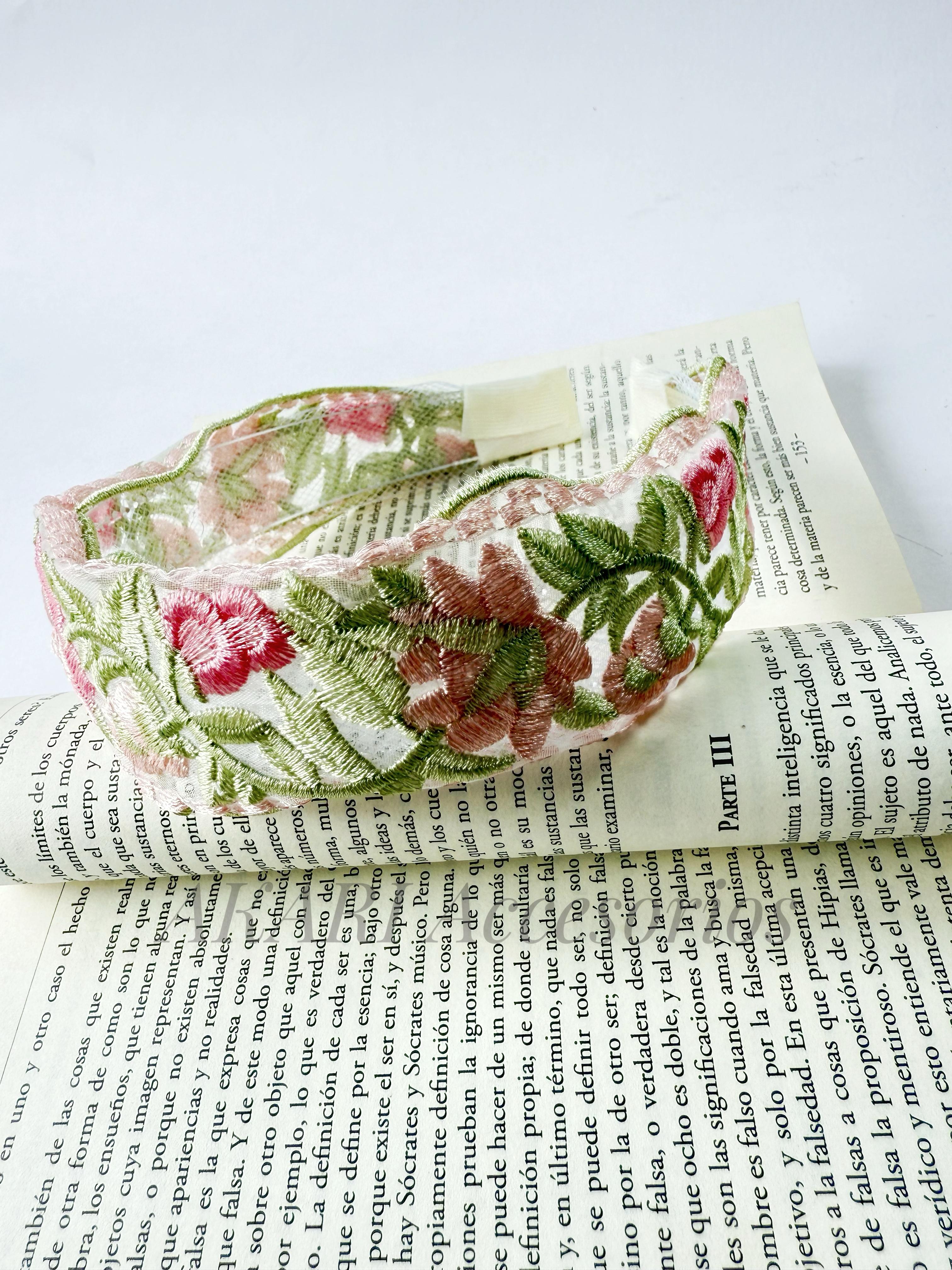 Diadema con estampado floral