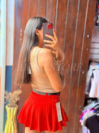 Crop top de rayas sin mangas con ojal