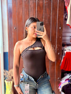 Bodysuit asimétrico con Abertura