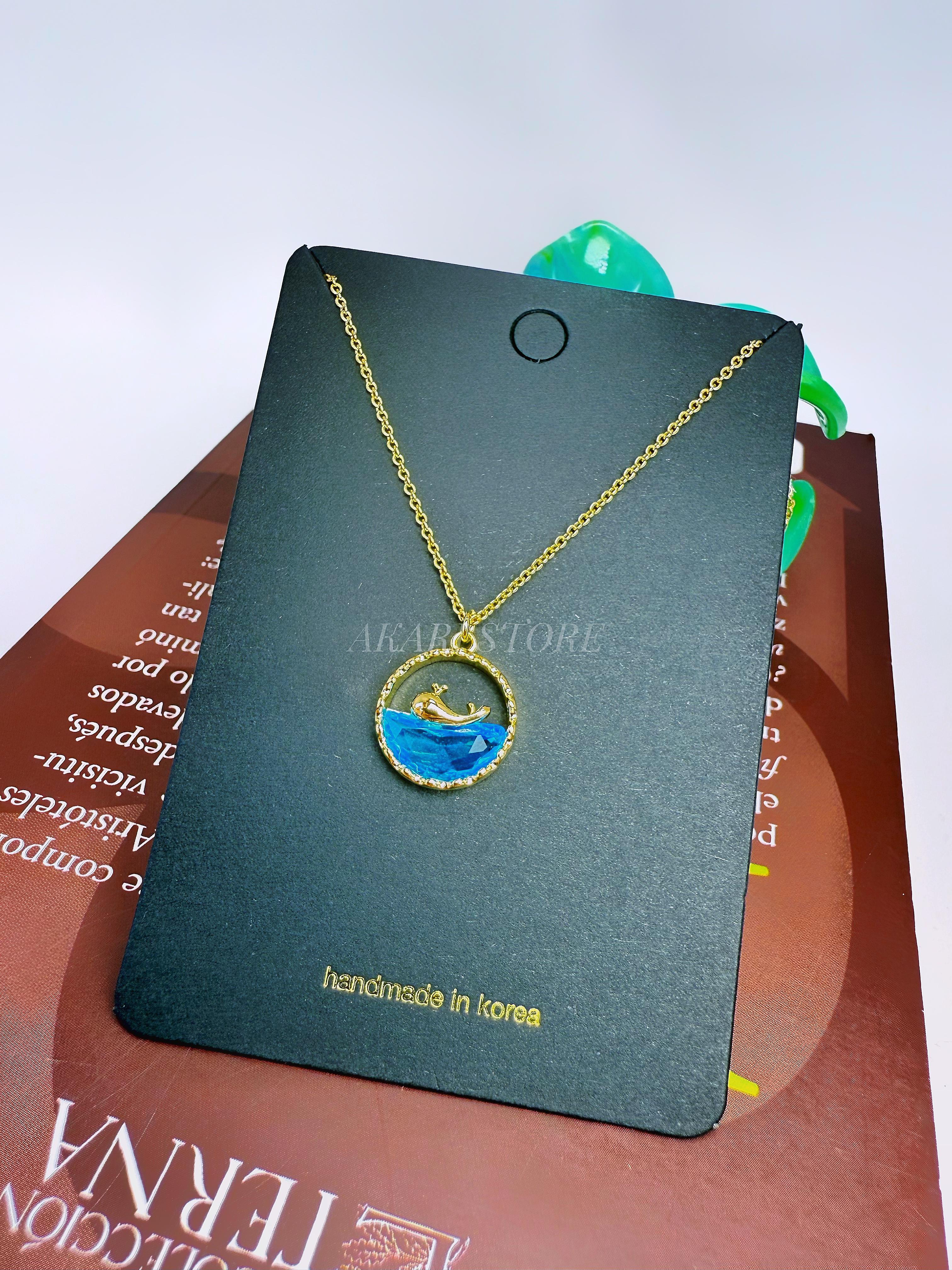 Cadena con Dije de Moneda con Delfín