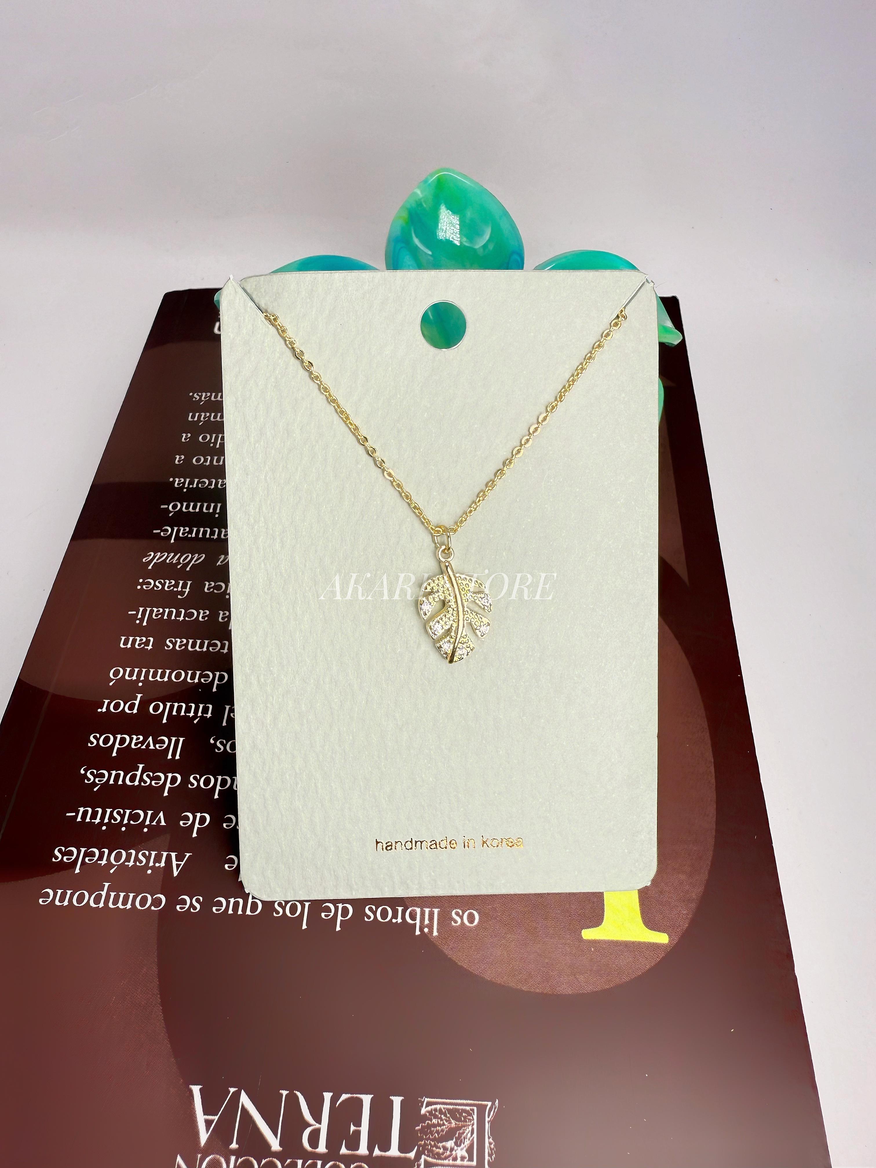 Cadena con Dije de Hoja de Mini Monstera