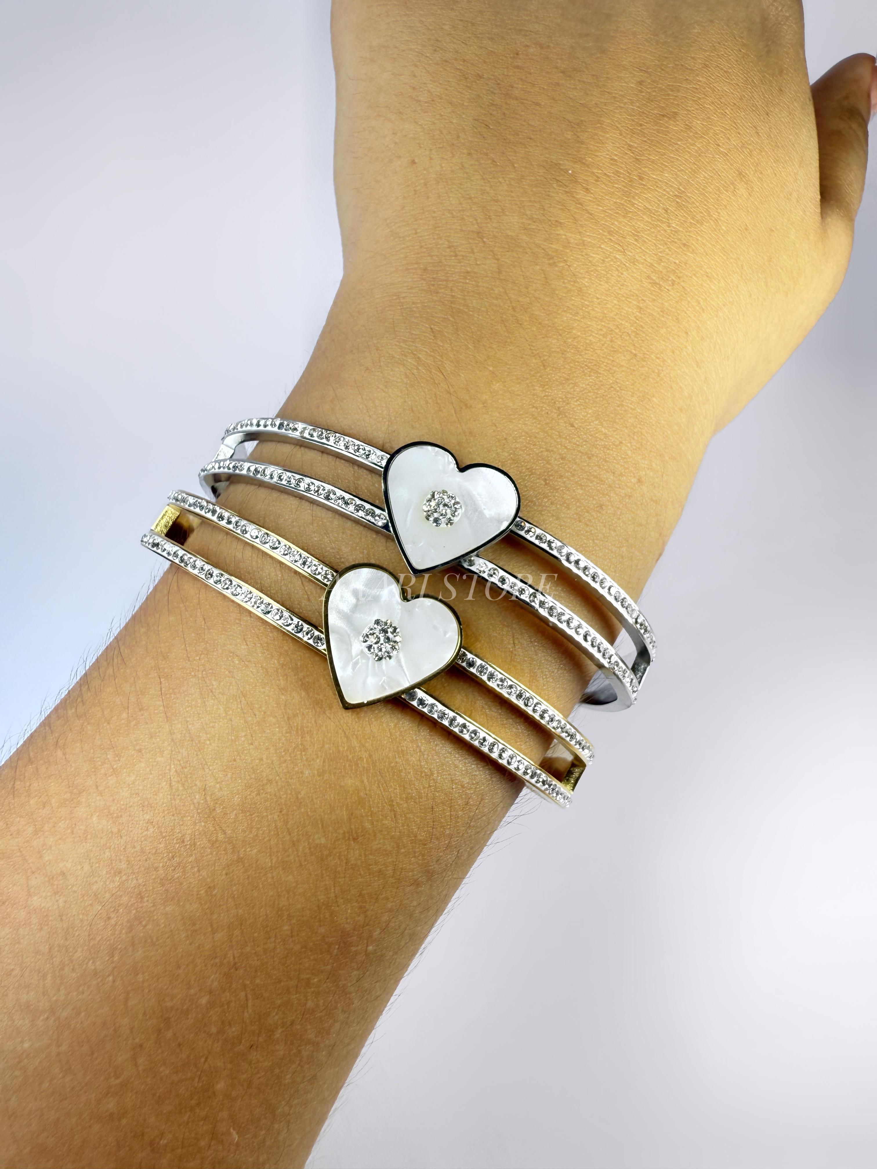 Brazalete Acero Inoxidable con Corazón y Bisagras