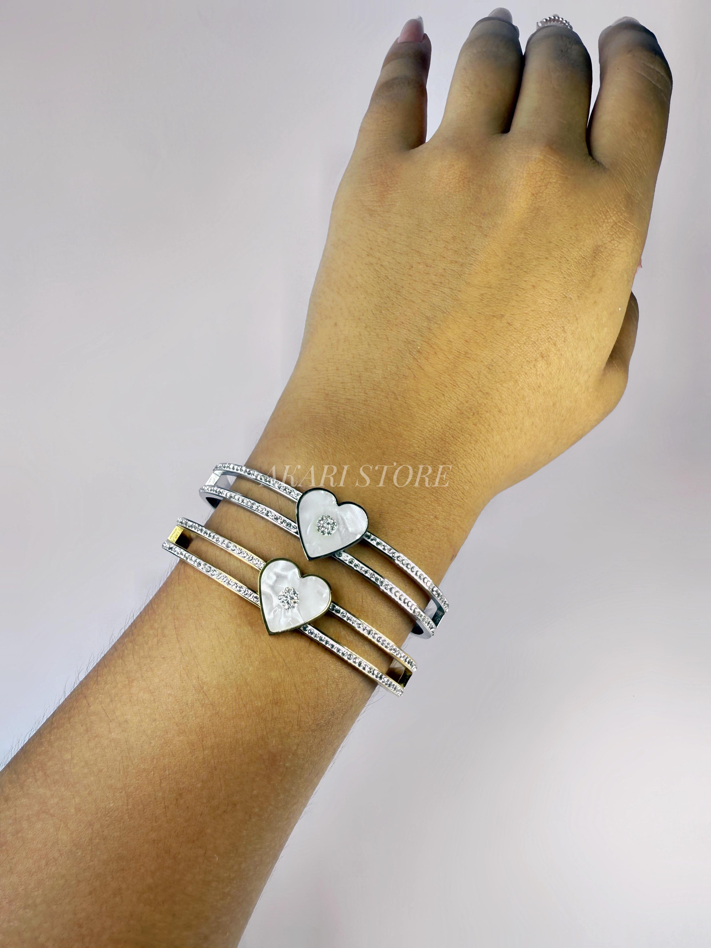 Brazalete Acero Inoxidable con Corazón y Bisagras
