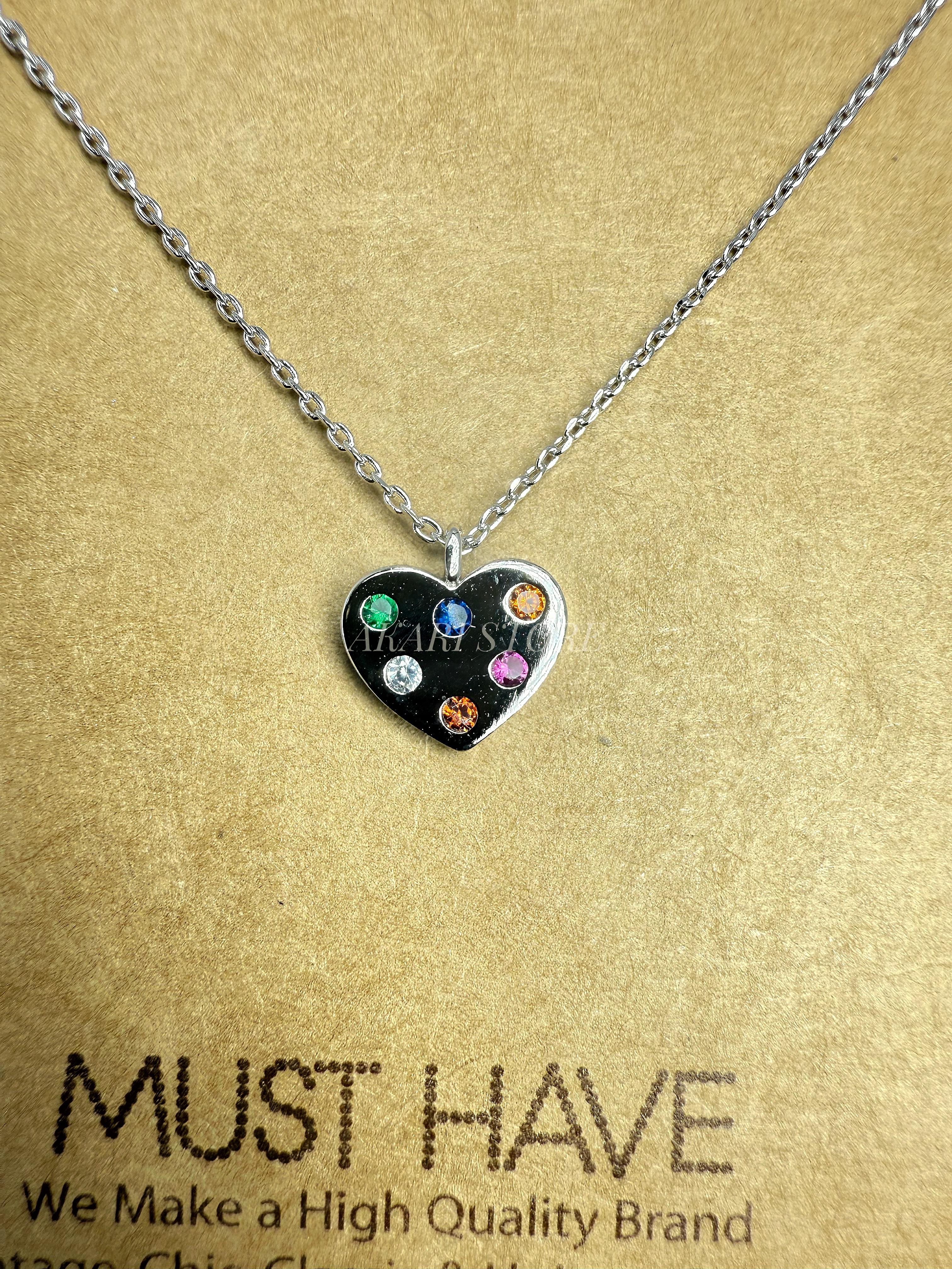 Cadena Dije de Corazón con Tachuelas de Arcoíris