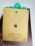 Cadena Dije de Corazón con Tachuelas de Arcoíris