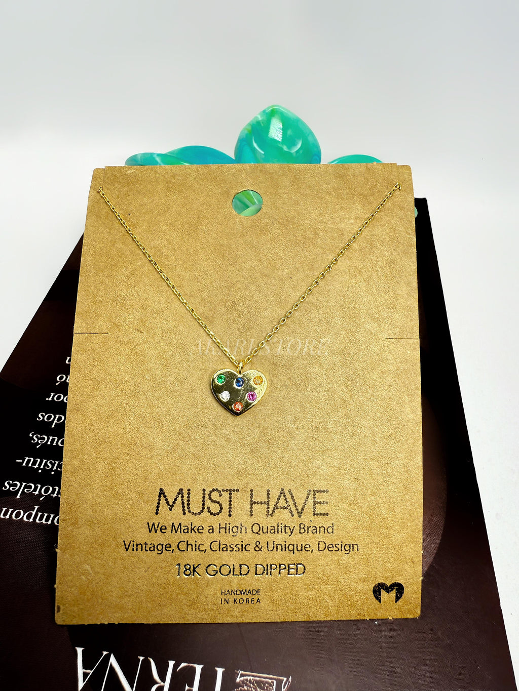 Cadena Dije de Corazón con Tachuelas de Arcoíris