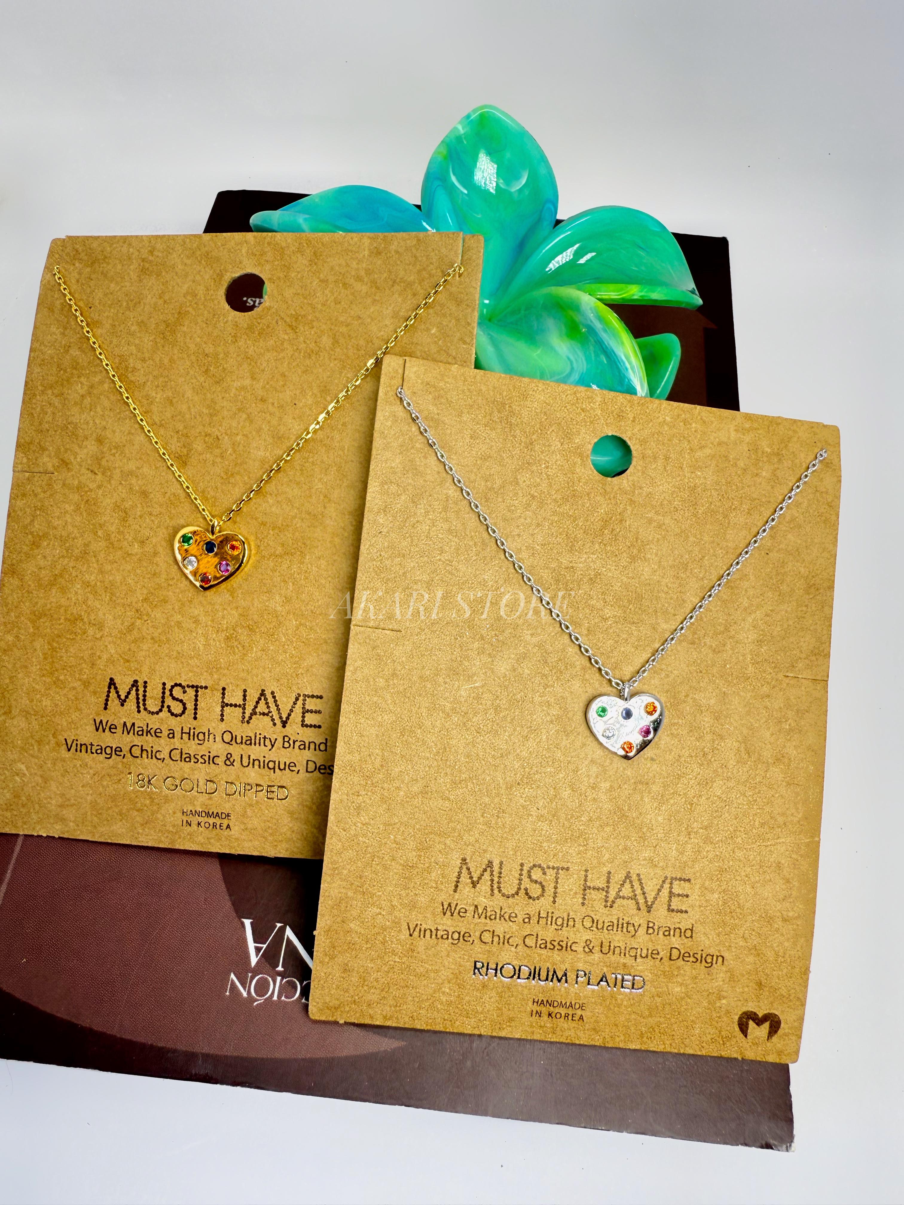 Cadena Dije de Corazón con Tachuelas de Arcoíris