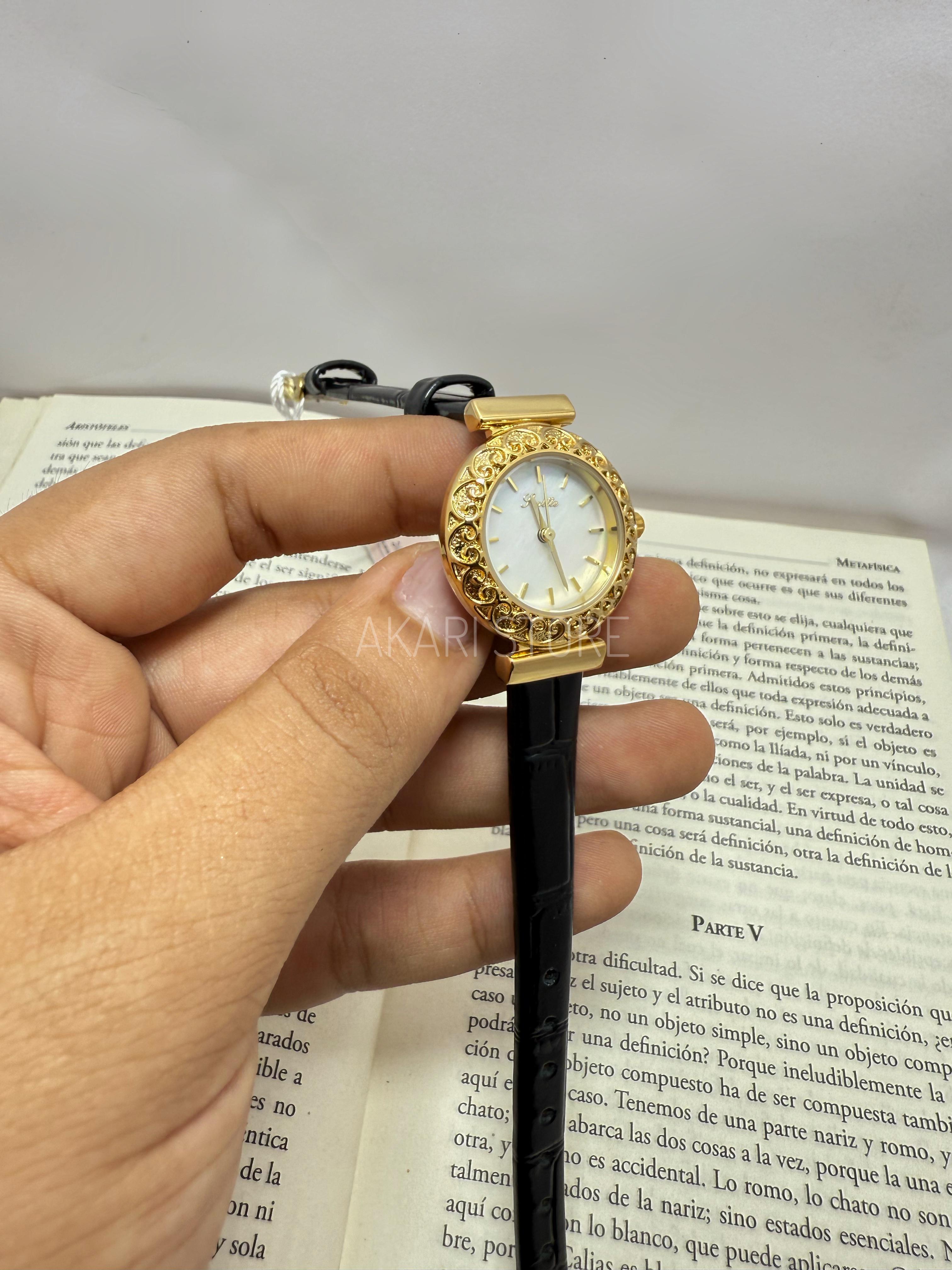 Reloj correa cuerina