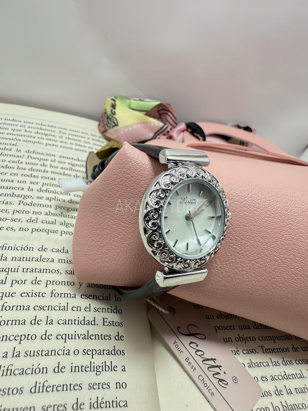 Reloj correa cuerina