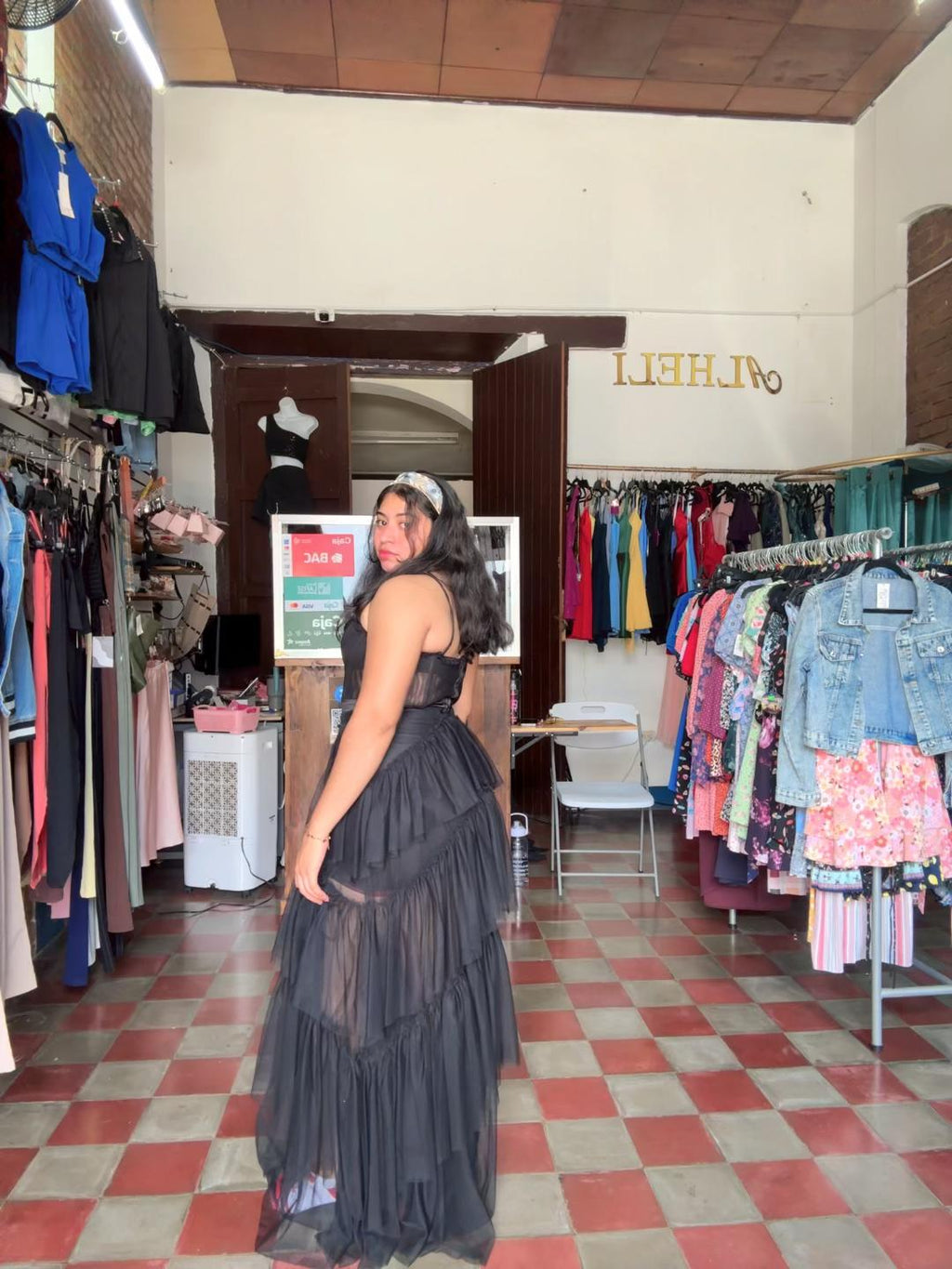 Vestido negro de tul