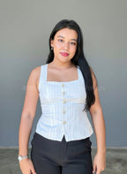 Chaleco rayado cuello cuadrado