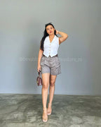 Looks chaleco con amarre blanco