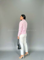 Looks camisa rosada con rosa 3D