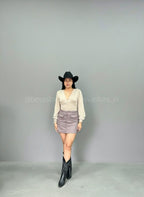 Looks bodysuit manga larga cuello en V beige